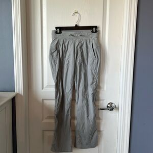 Girl’s ivivva Sweatpants in Grey